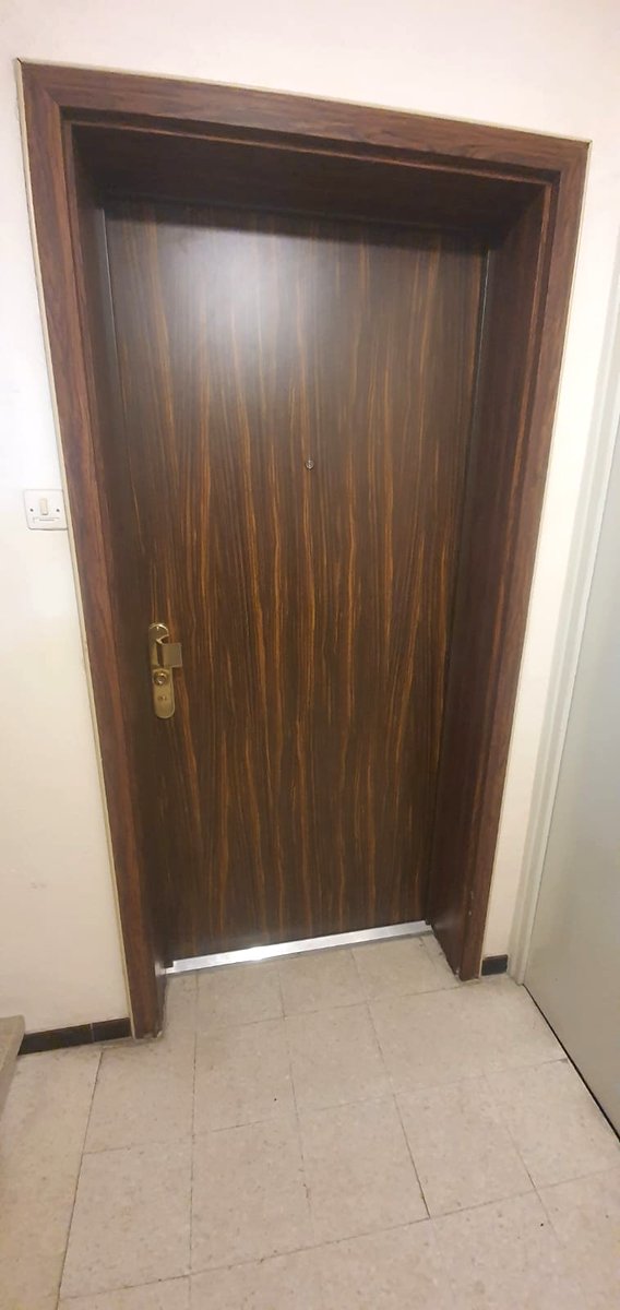 Porte blindée zébrano doré appartement Savoie